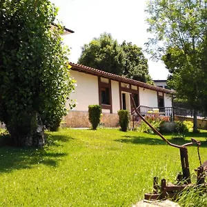 Makala Apartamentuak , Zarautz España